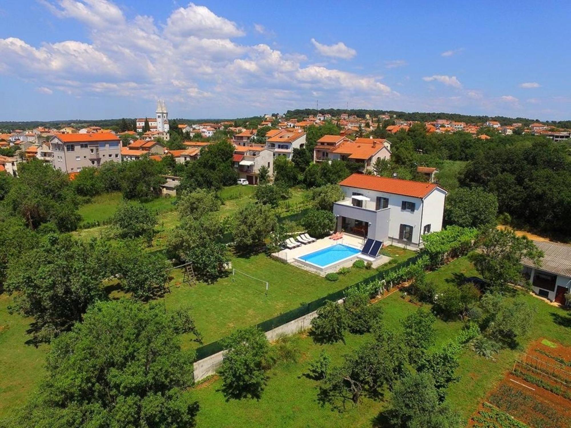 Ferienhaus Mit Privatpool Fuer 8 Personen Ca 200 Qm In Medulin, Istrien Suedkueste Von Istrien Exterior photo